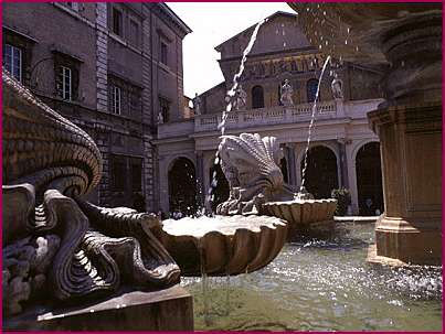 Piazza S.Maria in Trastevere - S.Maria in Trastevere square